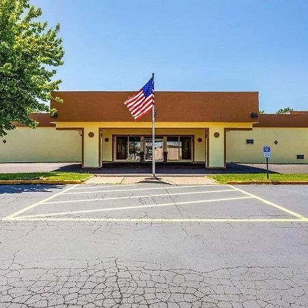 Econo Lodge Fredonia Εξωτερικό φωτογραφία