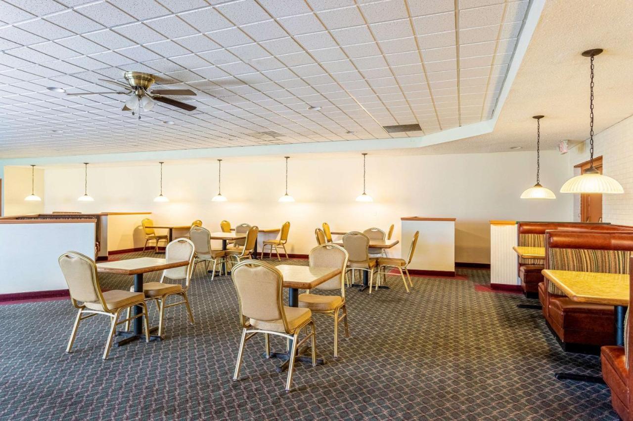 Econo Lodge Fredonia Εξωτερικό φωτογραφία