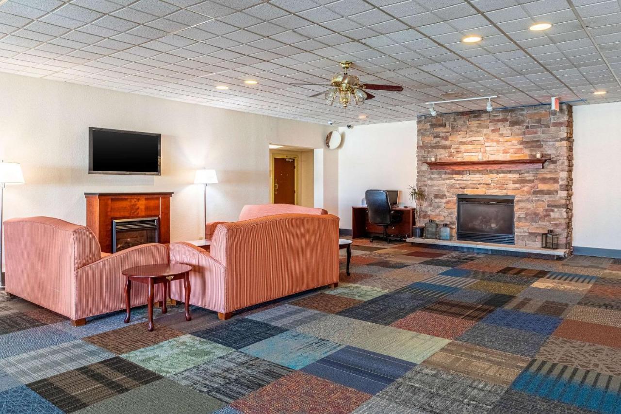 Econo Lodge Fredonia Εξωτερικό φωτογραφία