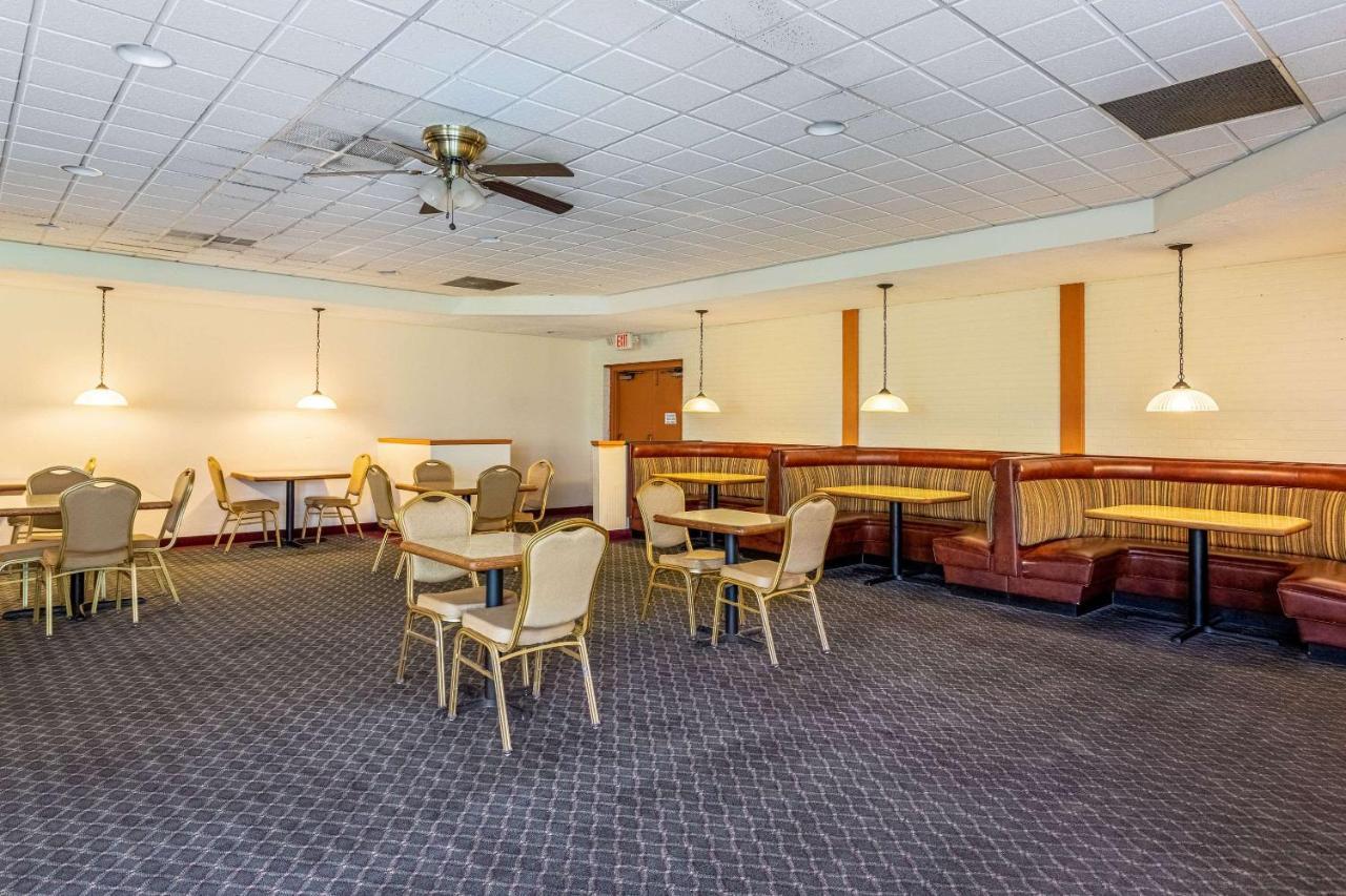 Econo Lodge Fredonia Εξωτερικό φωτογραφία