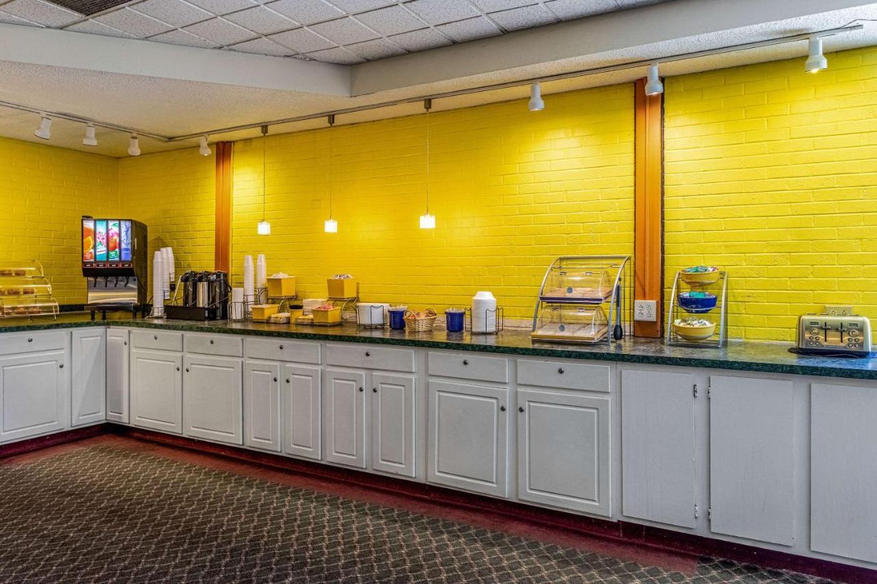 Econo Lodge Fredonia Εξωτερικό φωτογραφία