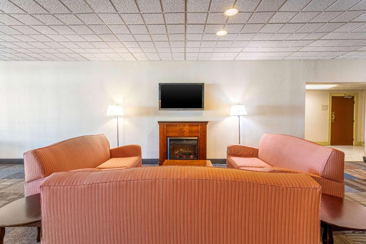 Econo Lodge Fredonia Εξωτερικό φωτογραφία