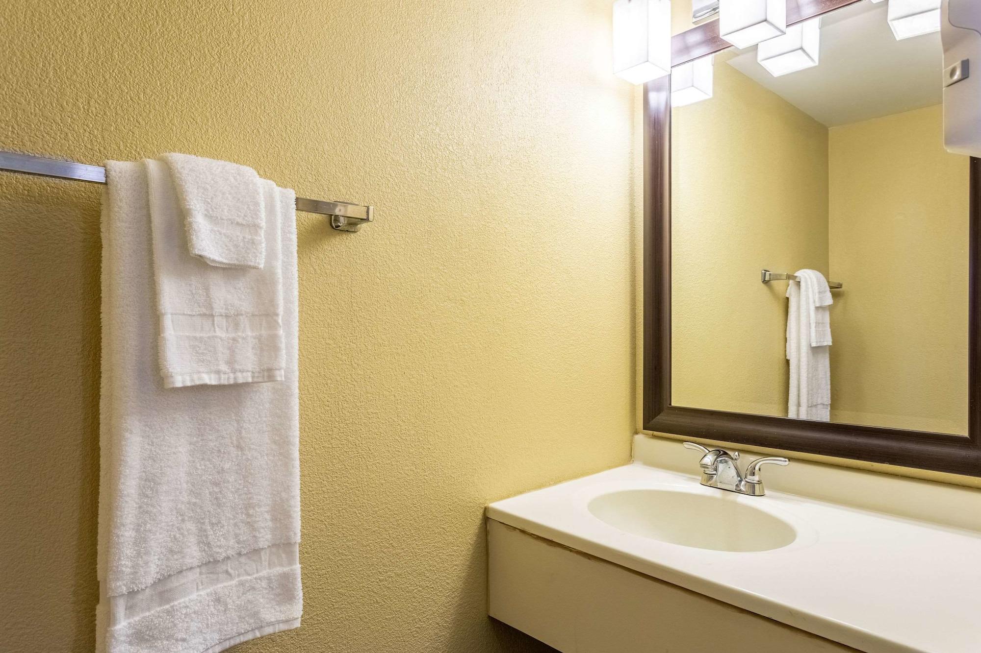 Econo Lodge Fredonia Εξωτερικό φωτογραφία