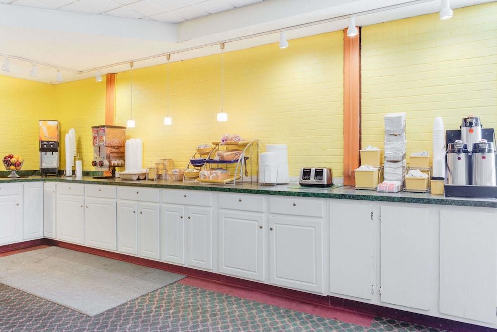 Econo Lodge Fredonia Εξωτερικό φωτογραφία