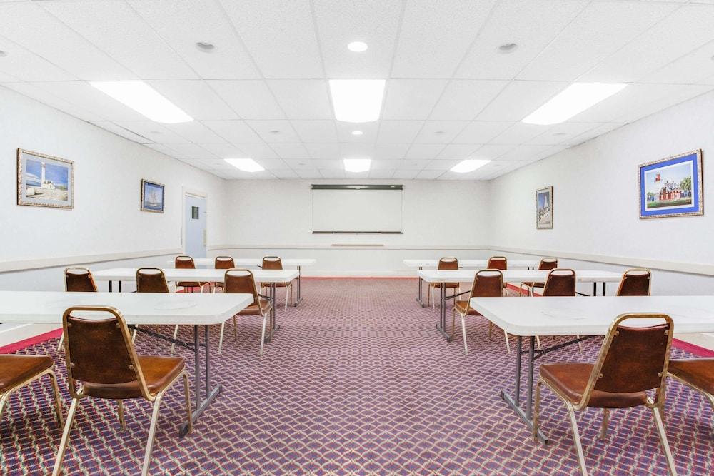 Econo Lodge Fredonia Εξωτερικό φωτογραφία